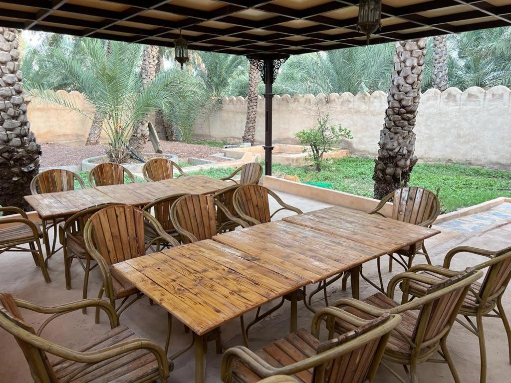Mall Aldakhil House Al Ḩamrāʼ 外观 照片