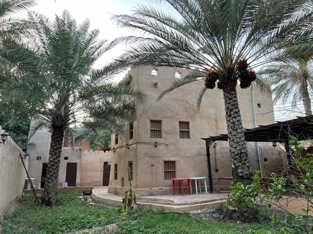 Mall Aldakhil House Al Ḩamrāʼ 外观 照片