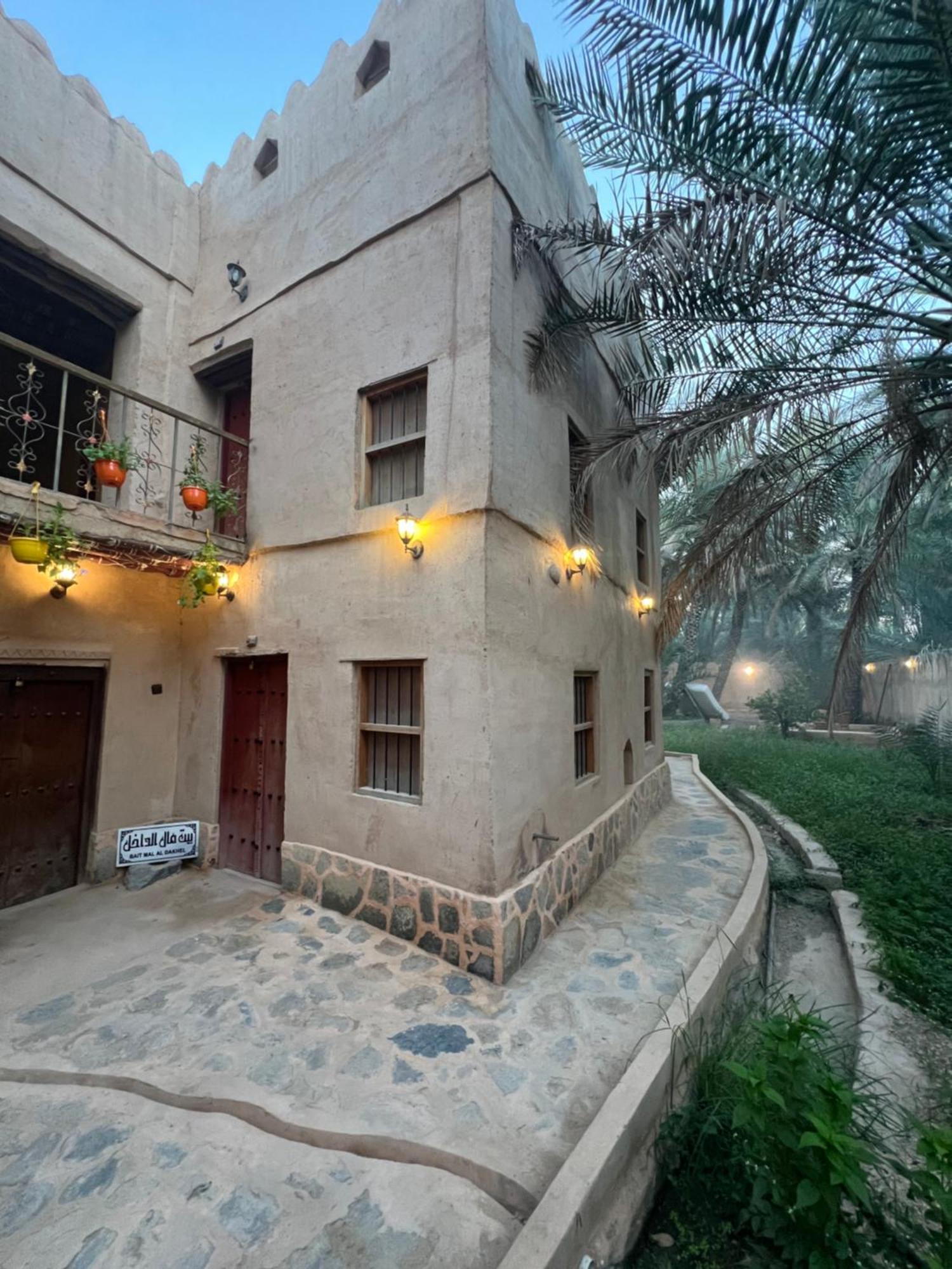 Mall Aldakhil House Al Ḩamrāʼ 外观 照片